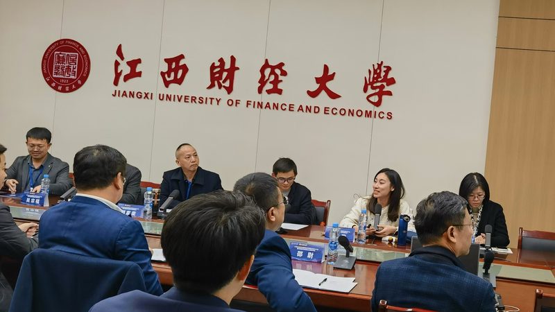 广州注册公司流程详解：银行开户的注意事项