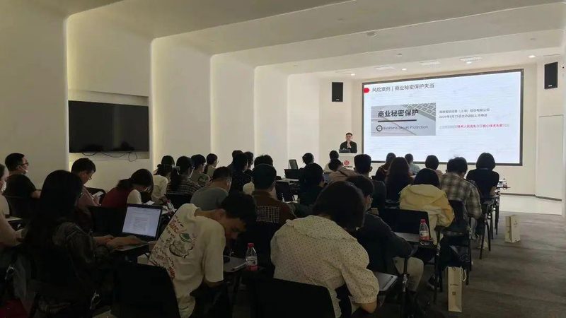 营业执照年检与工商年报：两者有何区别？**